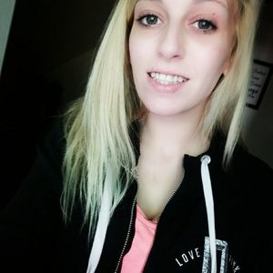 Meet your Posher, Keisha